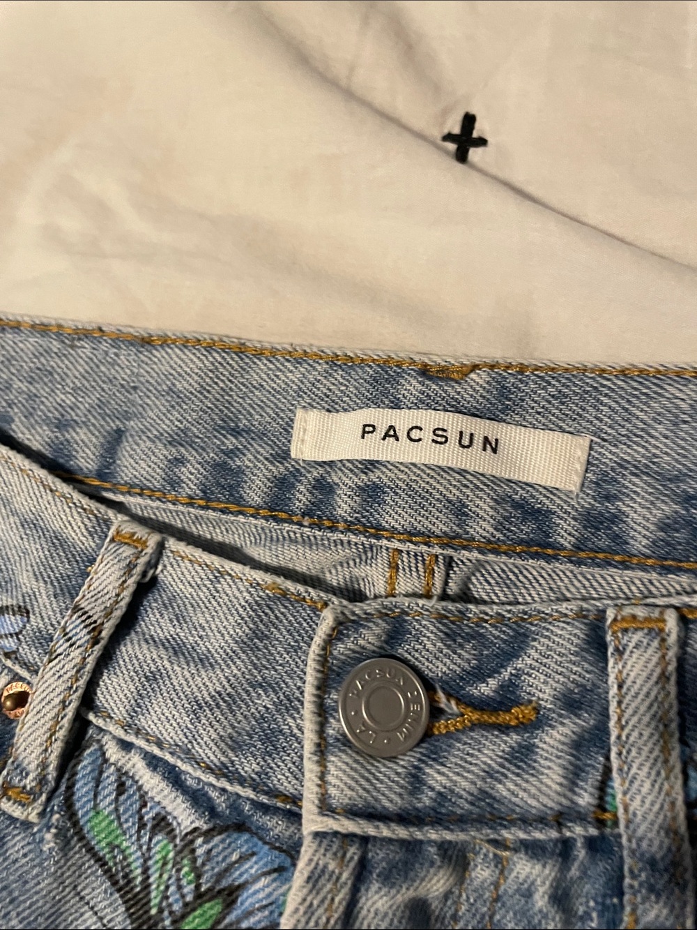 PacSun Eco Butterfly Dad Jeans - Picture 3 of 4